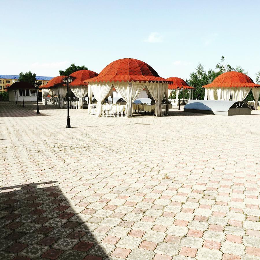 Hotel Ark Ms Тараз Екстериор снимка