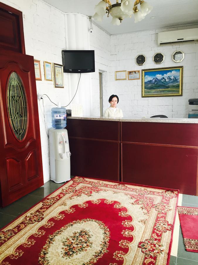 Hotel Ark Ms Тараз Екстериор снимка