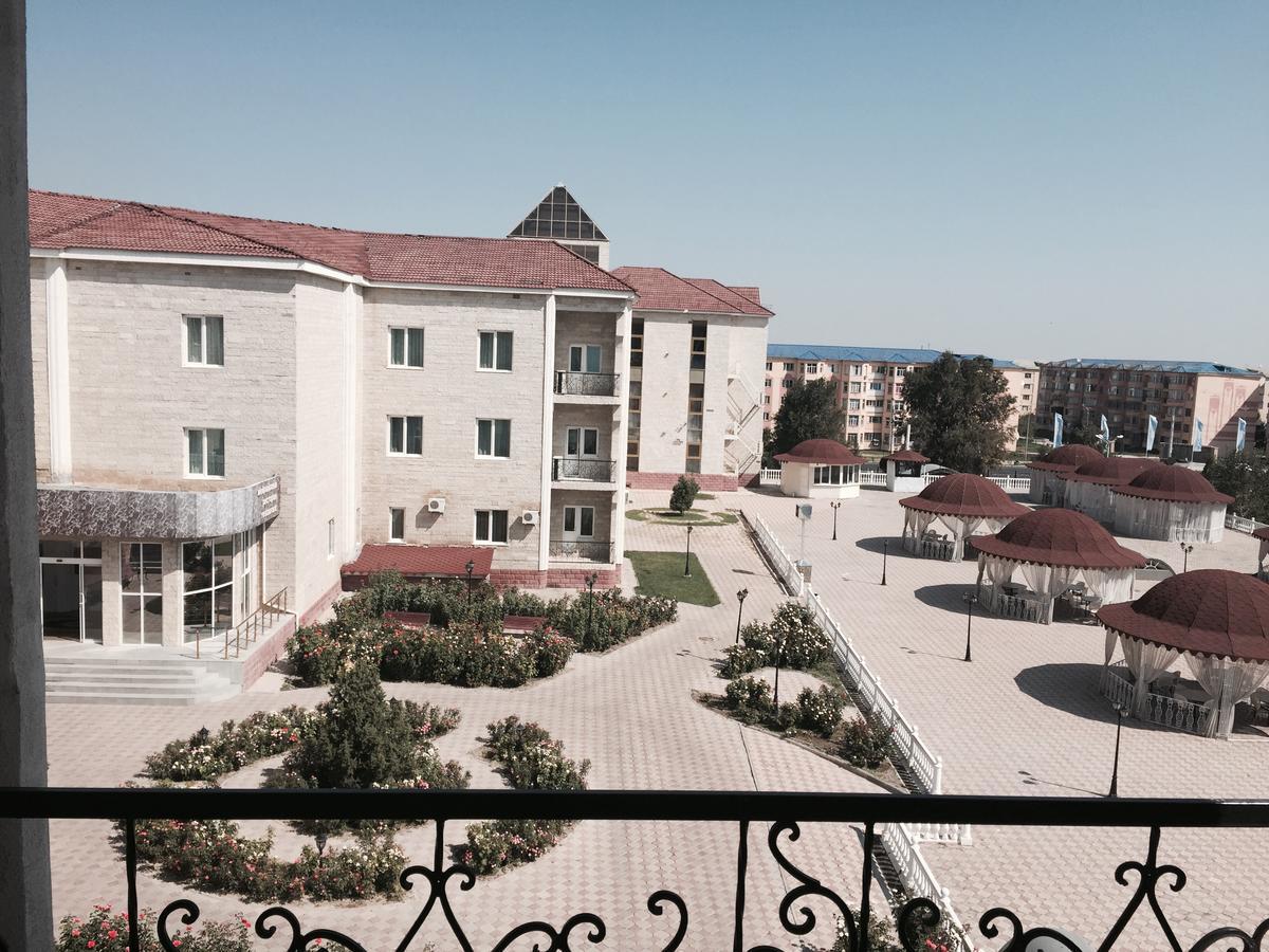 Hotel Ark Ms Тараз Екстериор снимка
